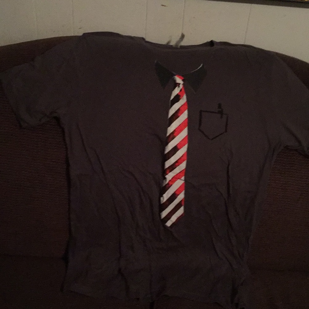 Tee shirt